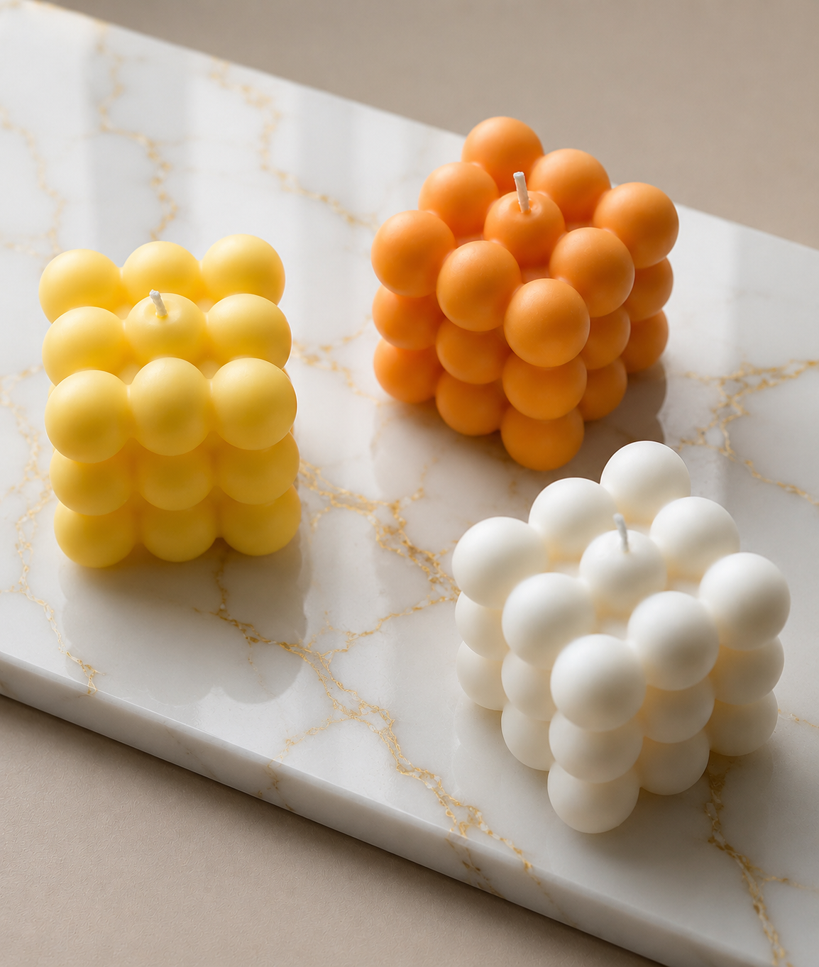 Velas en Forma de Cubo de Burbujas